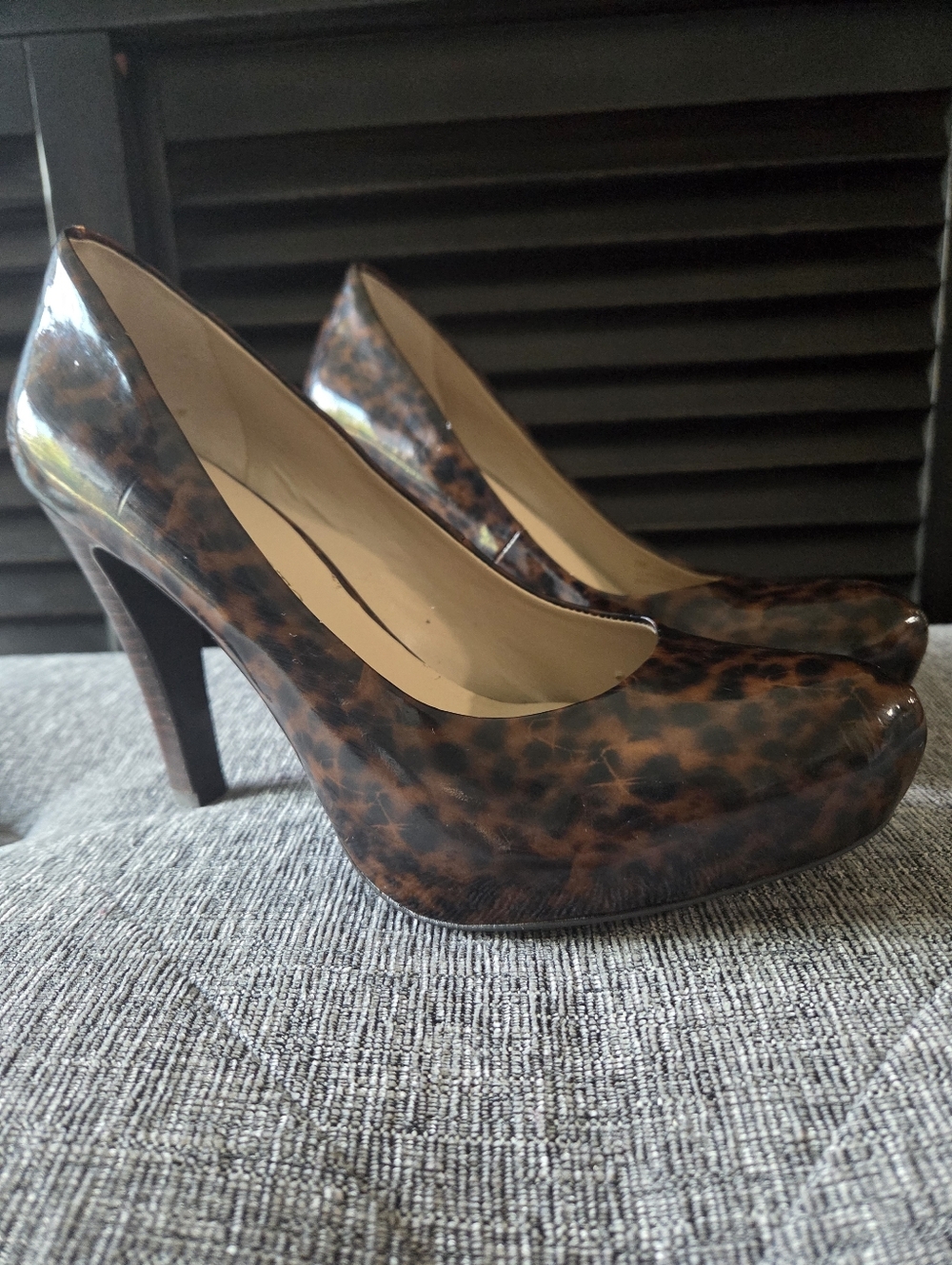 FRANCO SARTO Cicero Leopard Print Platform Heels Size 8
